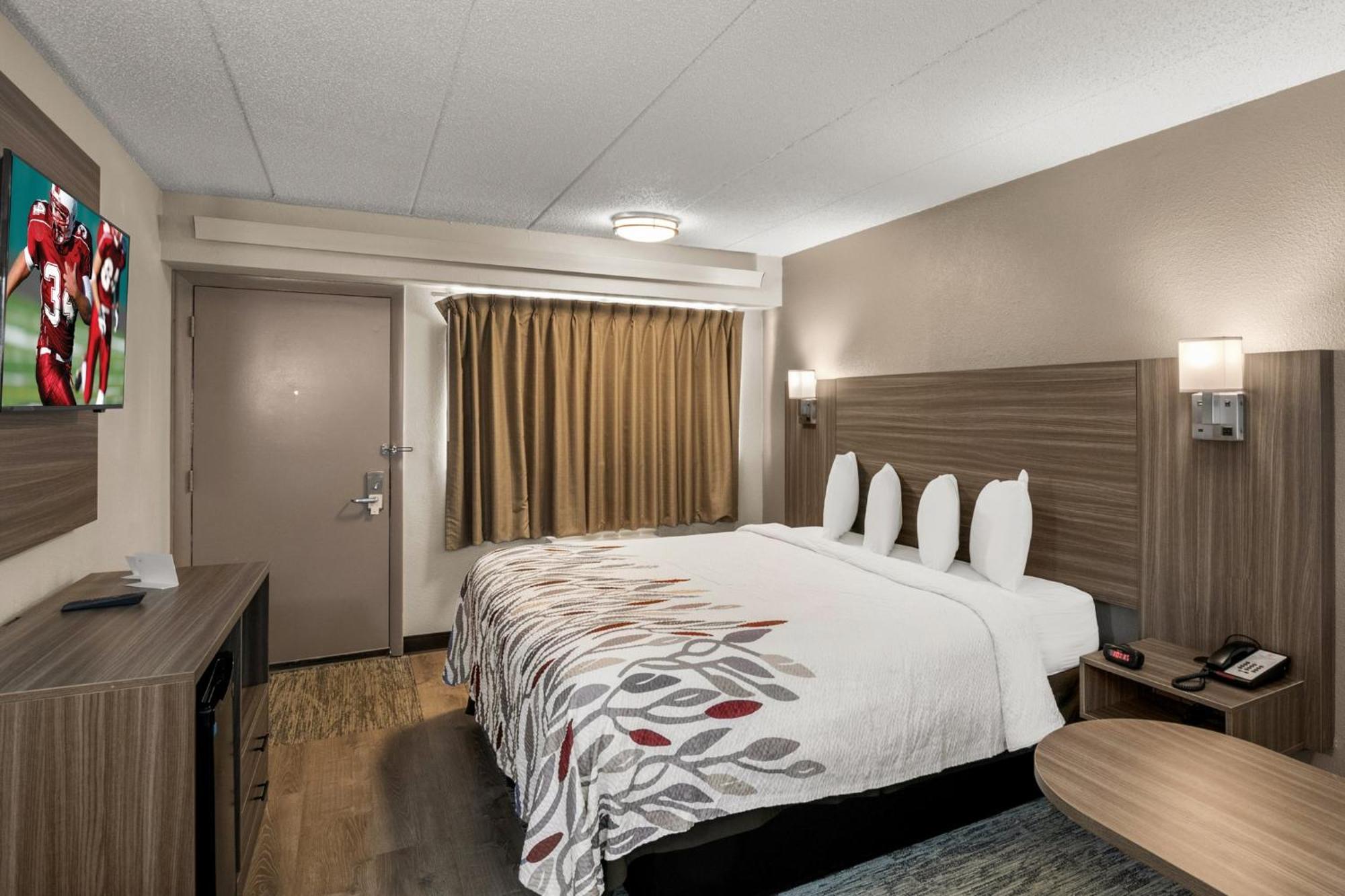 Red Roof Inn אנפילד מראה חיצוני תמונה