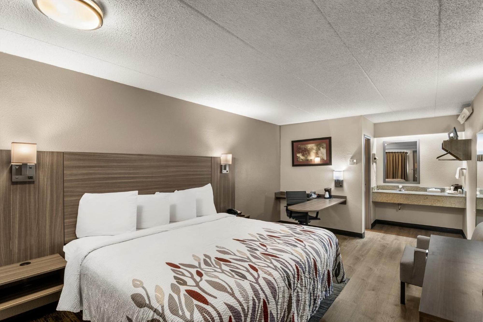 Red Roof Inn אנפילד מראה חיצוני תמונה